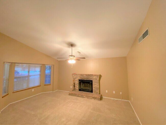 Building Photo - 3501 El Hogar Ct