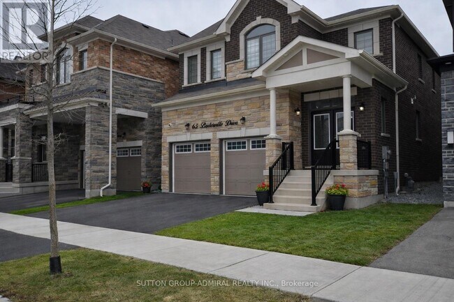 Photo du bâtiment - 65 Barkerville Dr