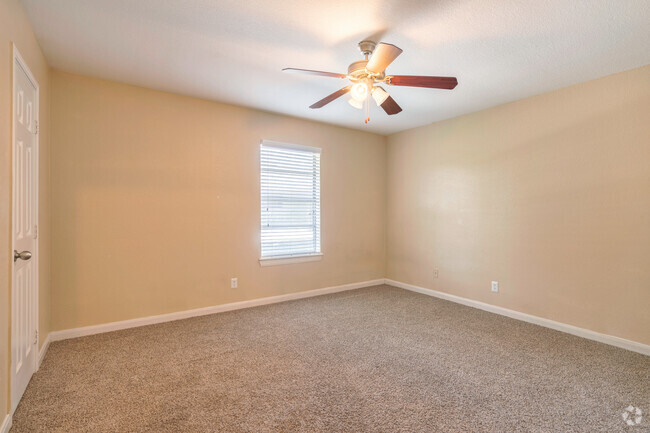 2BR, 1.5BA - 1250SF - Sunset Grove Apartments