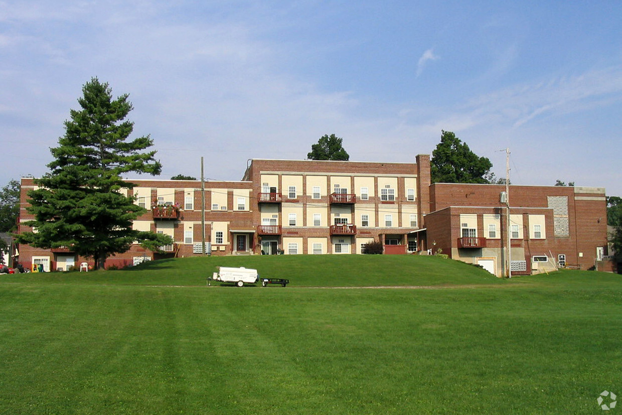 Primary Photo - Creekside Apartments