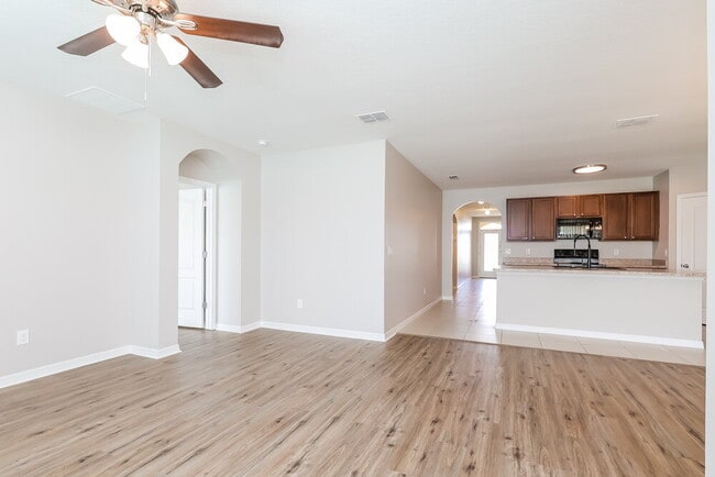 Foto del edificio - 16188 Yelloweyed Dr