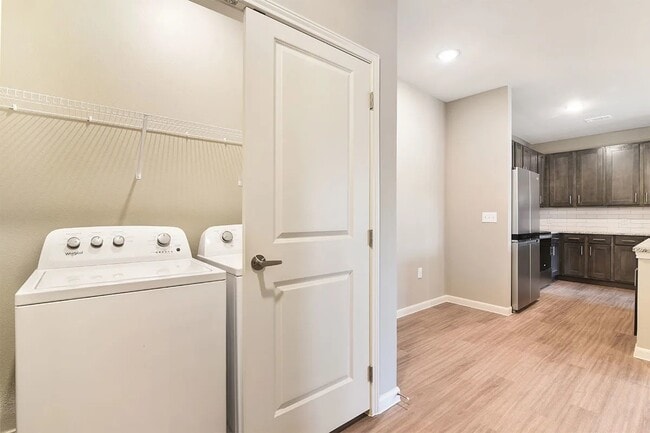 Building Photo - 3301 Gulf Fwy