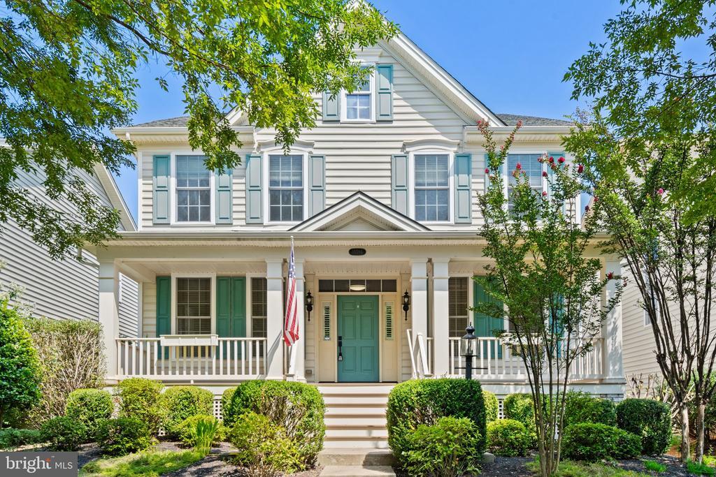 Primary Photo - 15594 Admiral Baker Cir