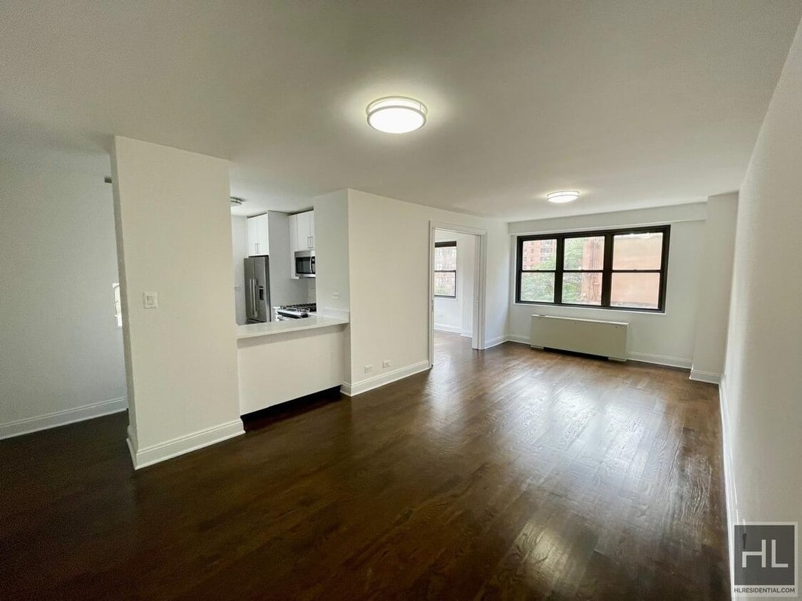 Foto principal - E 16 ST