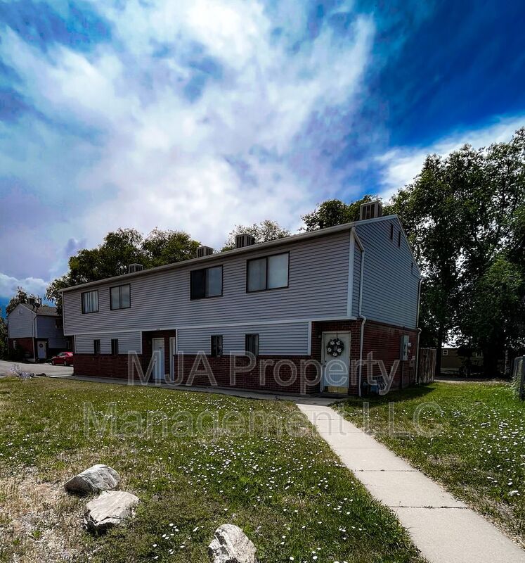 1145 W 1600 N Unit 1145 4, Layton, UT 84041 Condo for Rent in Layton