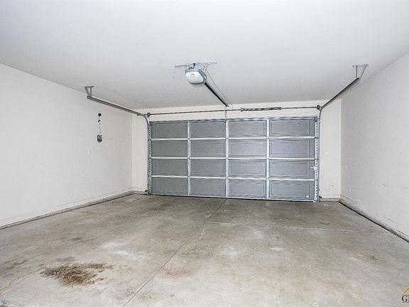 Building Photo - 5523 Veneto St