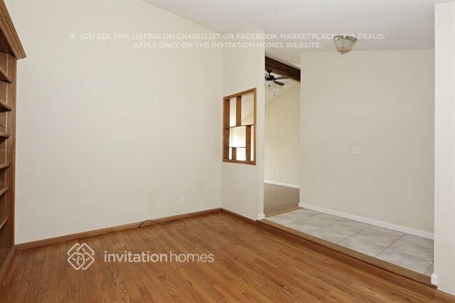 Building Photo - 568 Silverado Cir