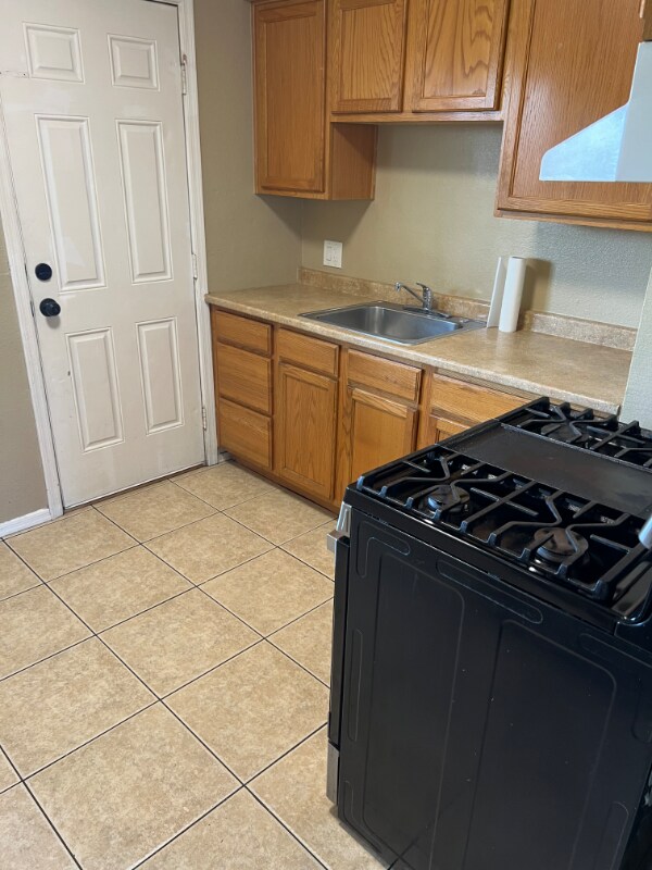 Foto del edificio - 820 E Purdue Ave