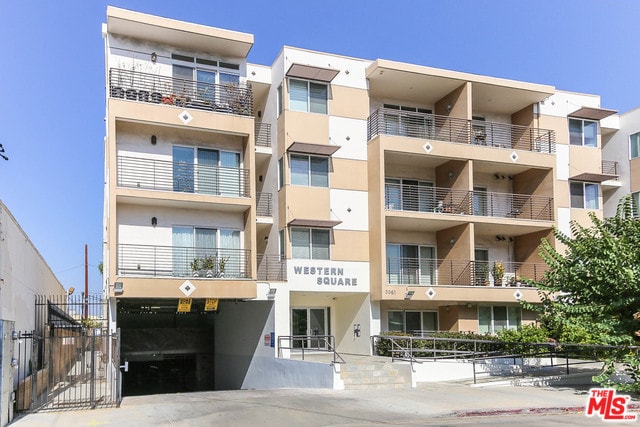 Primary Photo - 3061 W 12th Pl