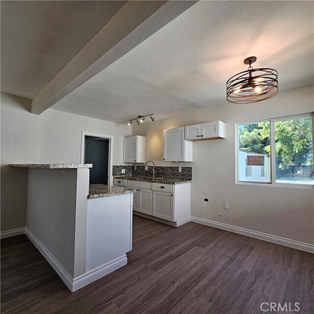 Foto del edificio - 861 N San Gorgonio Ave