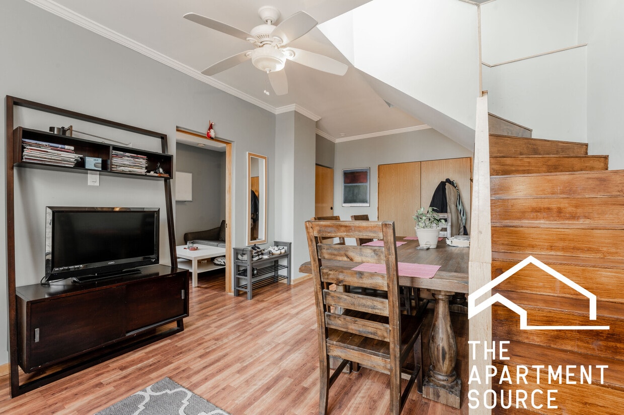 Photo - 3036 N Seminary Ave