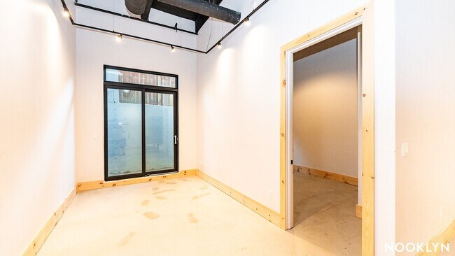 Foto del edificio - 255 18th St