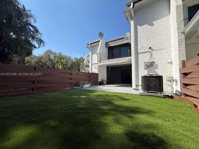 Foto del edificio - 13503 NE 24th Pl