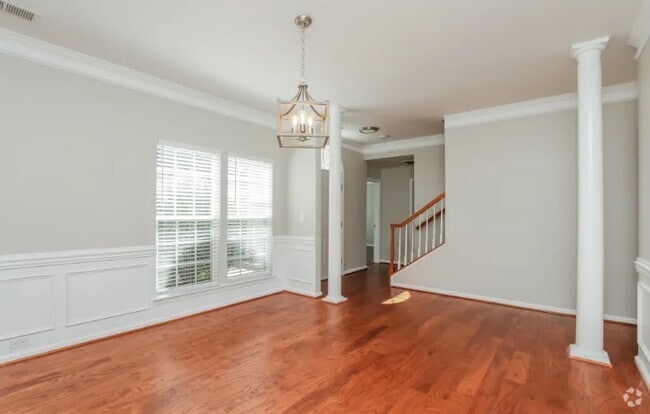 Building Photo - 115 Akerman Pl