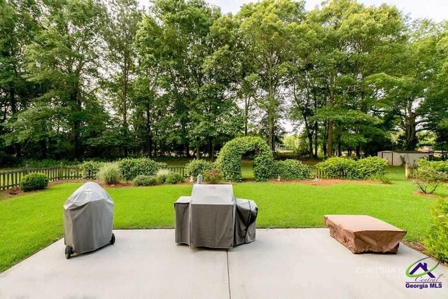 Foto del edificio - 410 Redding Dr