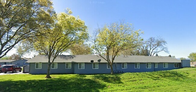Building Photo - 901 Gail Ave
