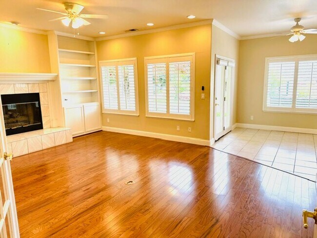 Building Photo - $2,850 Lake Views, Marks & Herndon Stonebr...