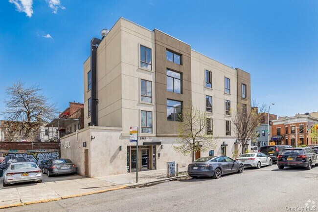 Foto del edificio - 38-01 31st Ave