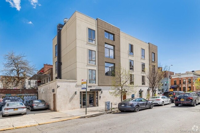 Building Photo - 38-01 31st Ave