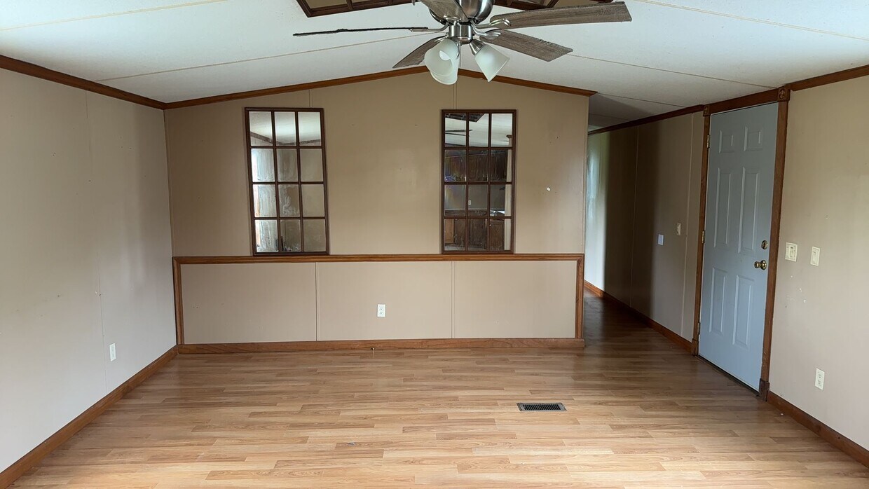 Foto del edificio - 2610 Bailey Rd