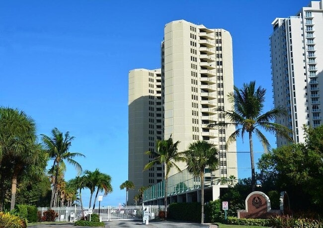 Foto del edificio - 2800 N Ocean Dr