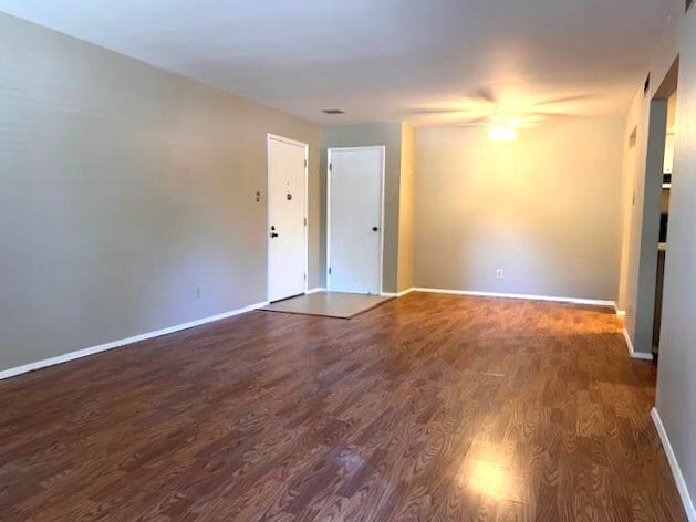 Building Photo - 2 Fairways Cir