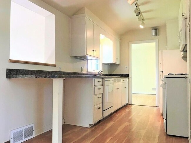 Foto del edificio - 306 S Owen Dr