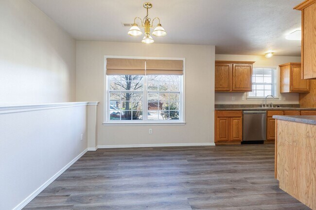 Foto del edificio - Single-Family Home in Black Oak Estates, Branson