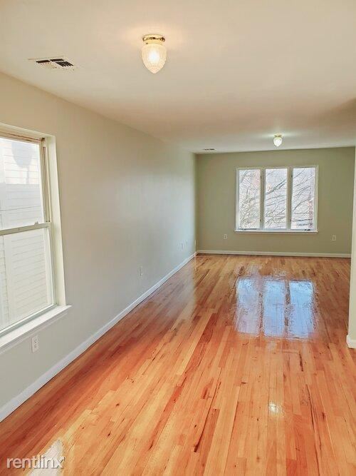 Building Photo - 3 br, 2 bath  - 509 S 19th St