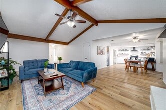 Building Photo - 2613 Quail Valley