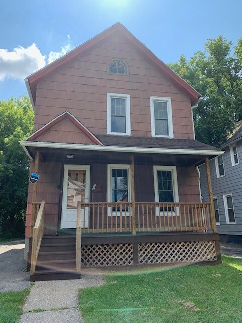 Primary Photo - 78 Elba St