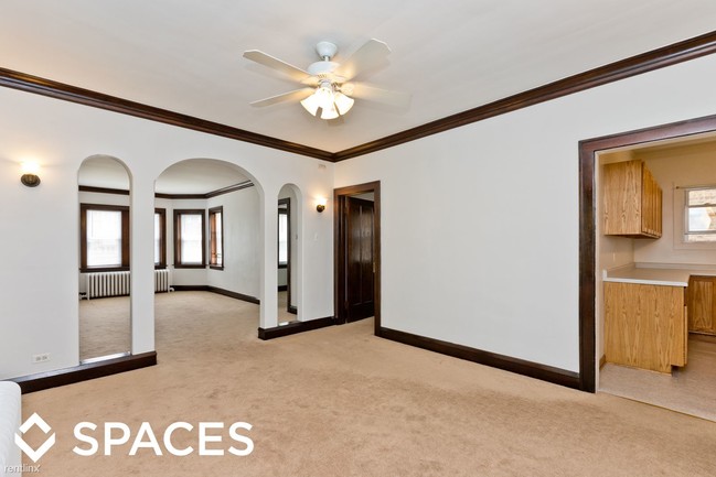Building Photo - 3100 N Leclaire Ave