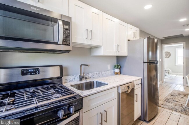 Foto del edificio - 1149 Summit St NE