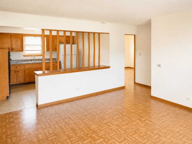 Building Photo - 7560 N Waukegan Rd