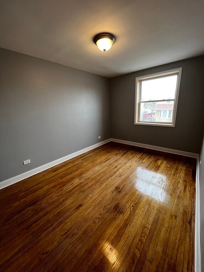 Building Photo - 5149 S Kedzie Ave