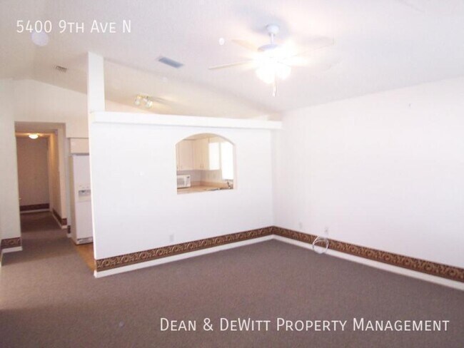 Foto del edificio - 5400 9th Ave N
