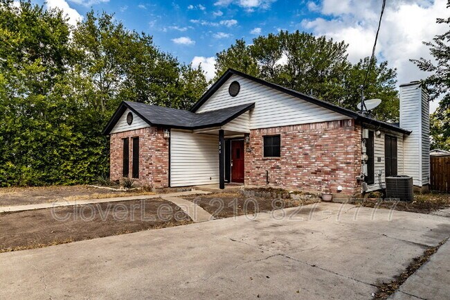 Foto del edificio - 535 E Ashley Rd