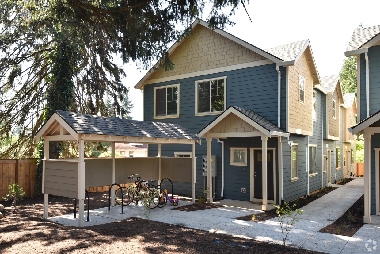 Building Photo - 18 NE 151st Ave