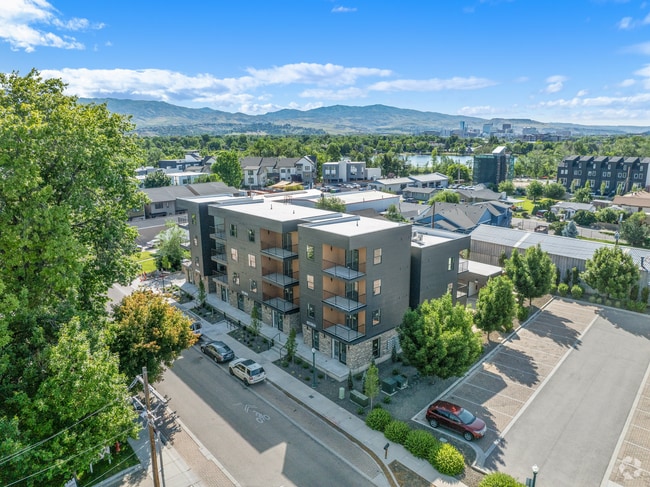 Building Photo - Luka Apartments