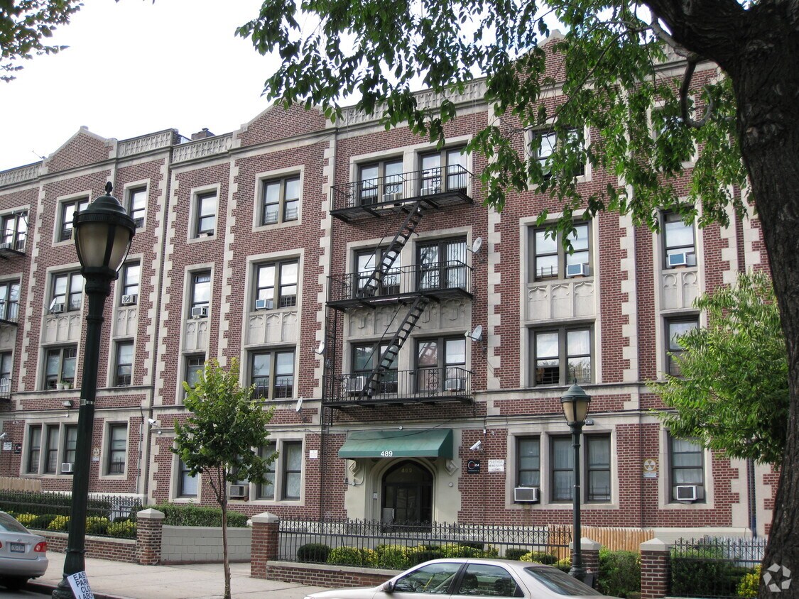 Foto del edificio - 489 Eastern Pky