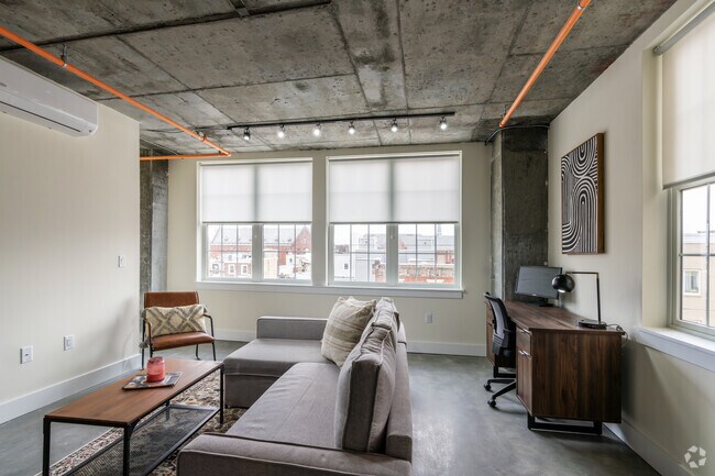 1BR, 1BA - 667SF - Living Room - The Gotham