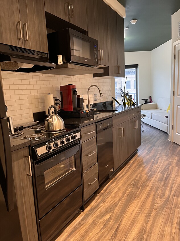 Photo - 2550 17th St NW (Washington, DC)