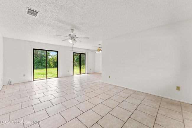 Building Photo - 920 San Filippo Dr SE