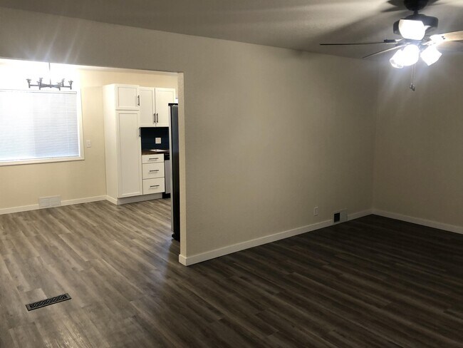 Foto del edificio - 1902 E Page St