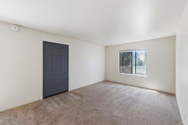 Building Photo - Prescott Woodlands Apartments