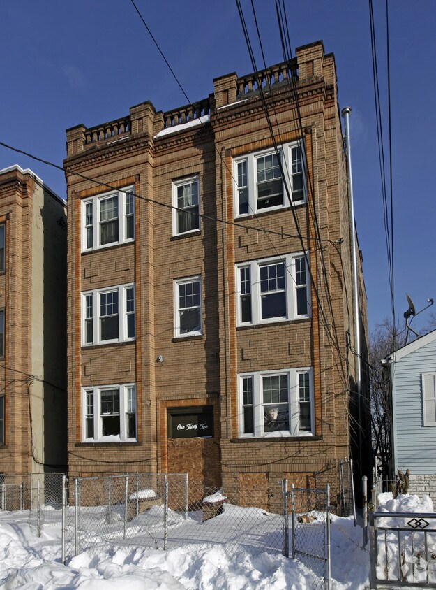 Building Photo - 132 Arlington Ave