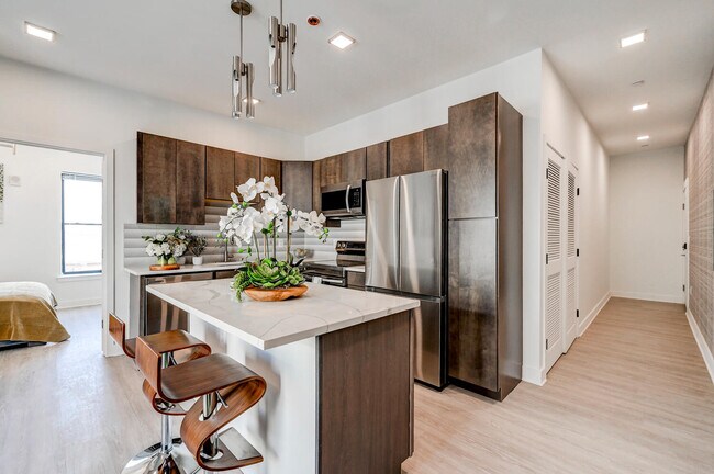 Foto del edificio - The Brixton AHR LLC