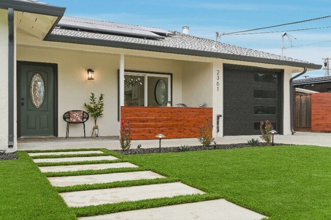 Foto del edificio - 2361 Bedford Rd