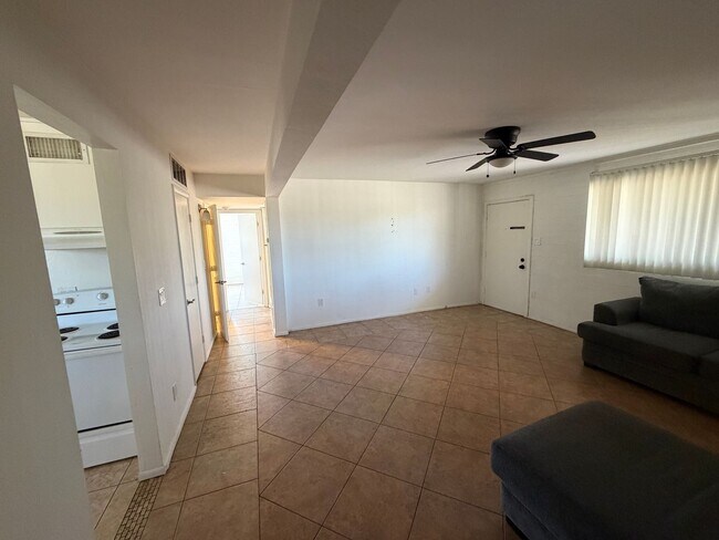 Foto del edificio - 2 Bedroom 2 Bath Condominium in Great Location