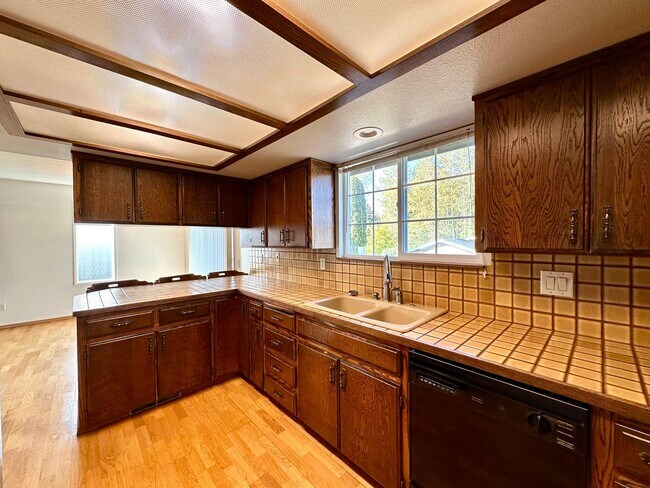 Building Photo - 3547 Willowwood Ave